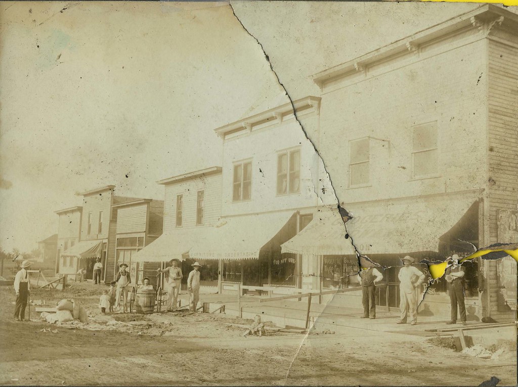 Kanawha Iowa Corner of Main street and East second street.… Flickr