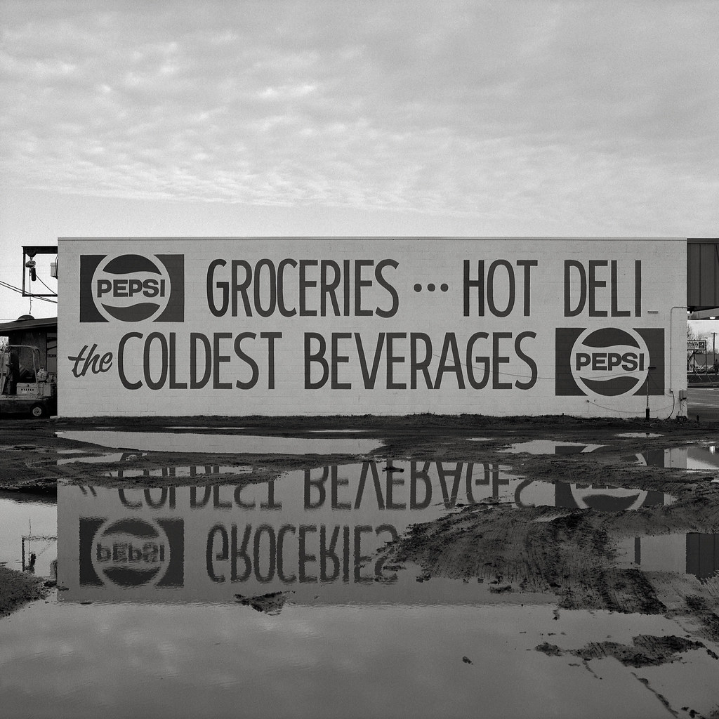 Grocery Store, MiltonFreewater, Oregon Austin Granger Flickr