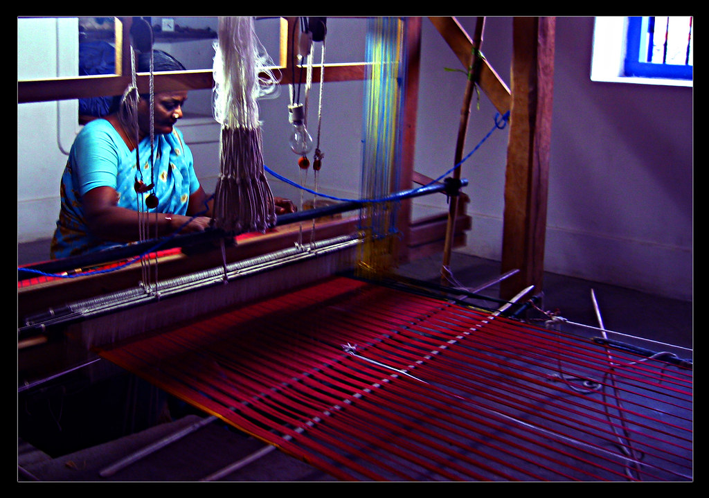 Weavers Shot Dakshin Chitra, Chennai. Senthil Mani Flickr