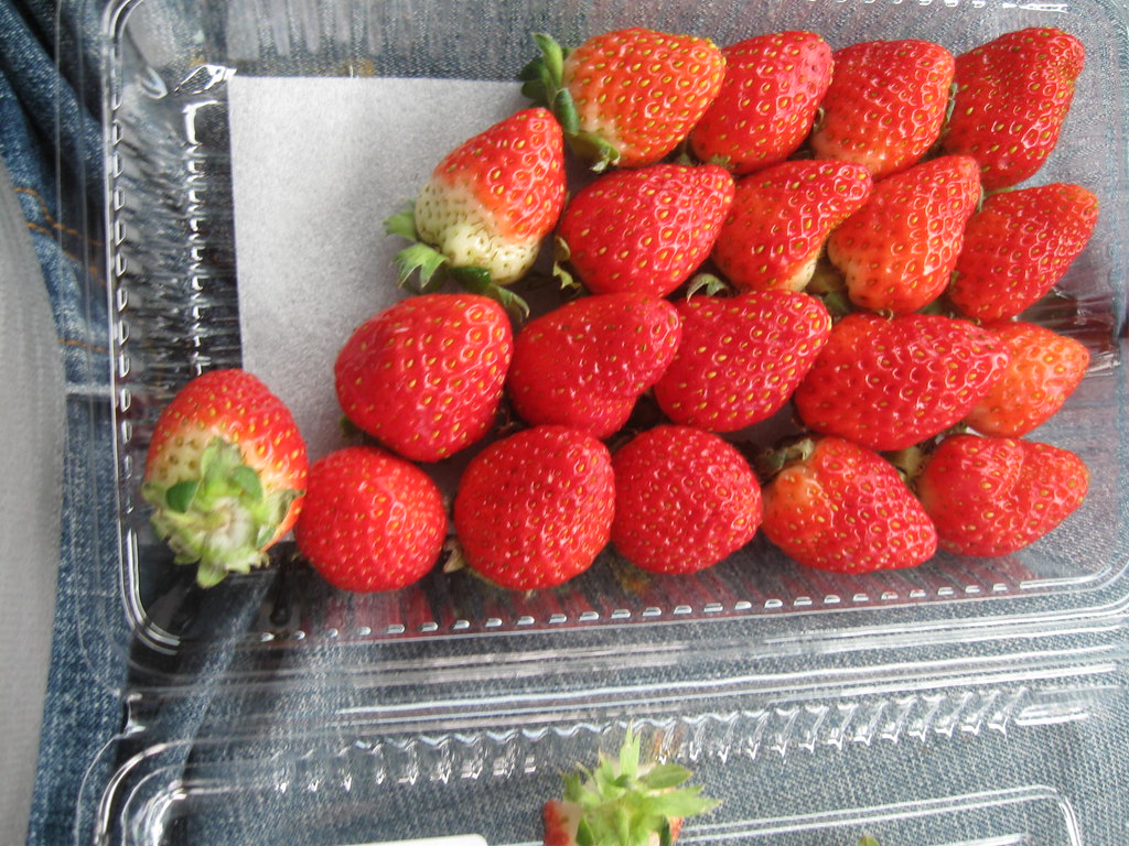 IMG_3727 Locally grown strawberries. fynoda Flickr