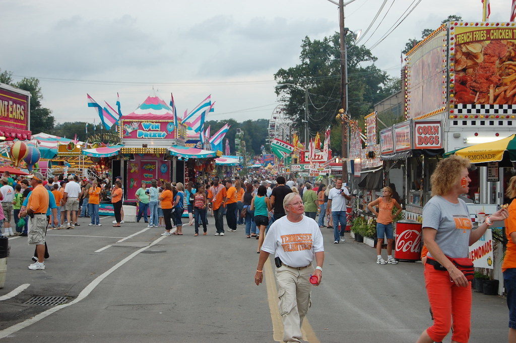 The Tennessee Valley Fair The Midway on an overcast day. Flickr