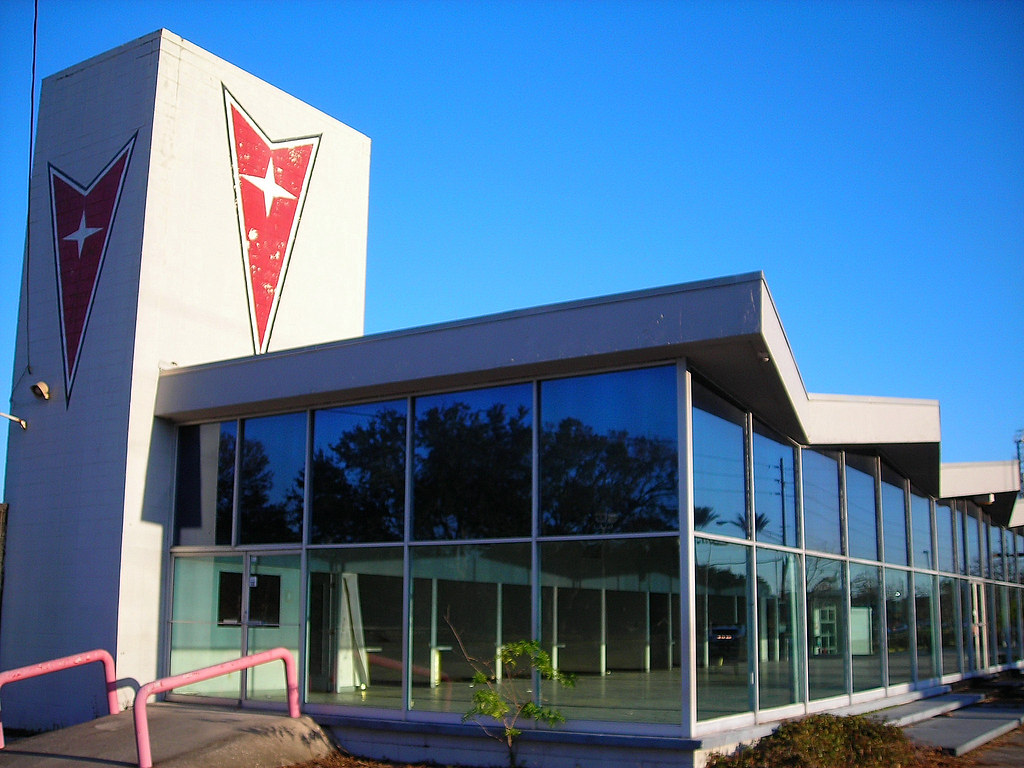 old Pontiac dealership 3 Philips Highway is in an Enterpri… Flickr