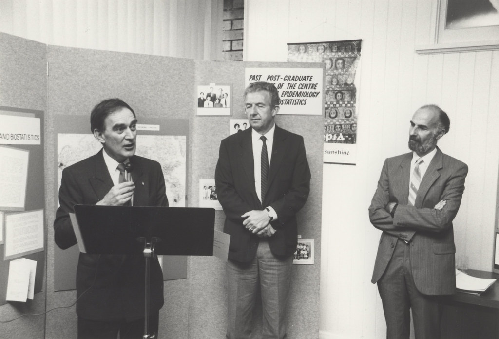 Allan Morris (speaking), Professor John Hamilton with Professor Richard