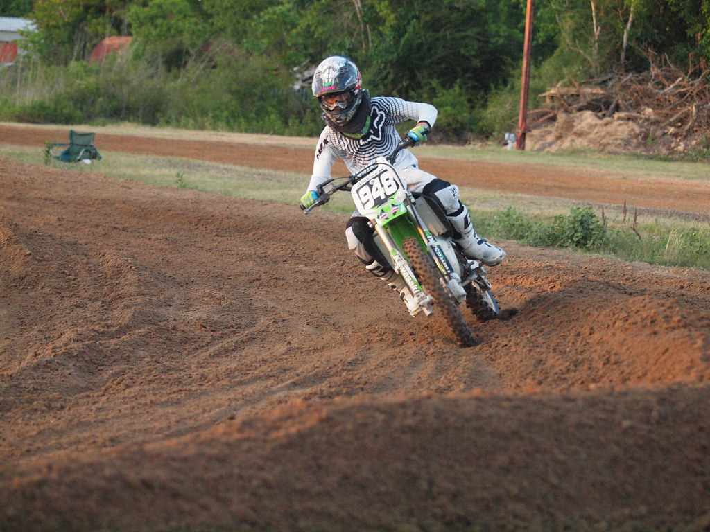 Alvin Texas Skeeter MX Park Motocross Racing at night time… Flickr