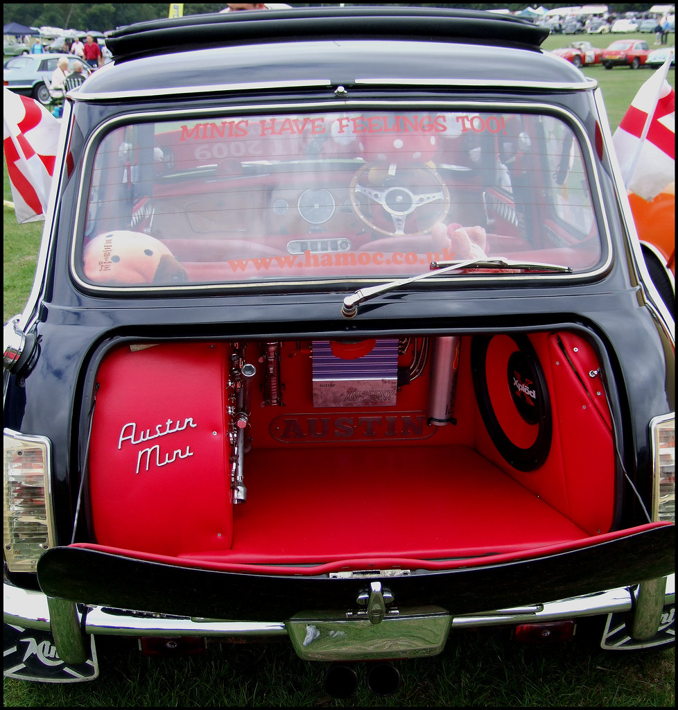 Knebworth House Classic Car Show Minis have feelings too. Flickr