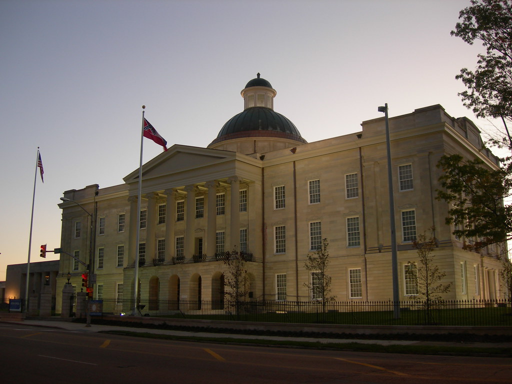 (Old) Mississippi State Capitol Sunrise Jackson, Mississ… Flickr