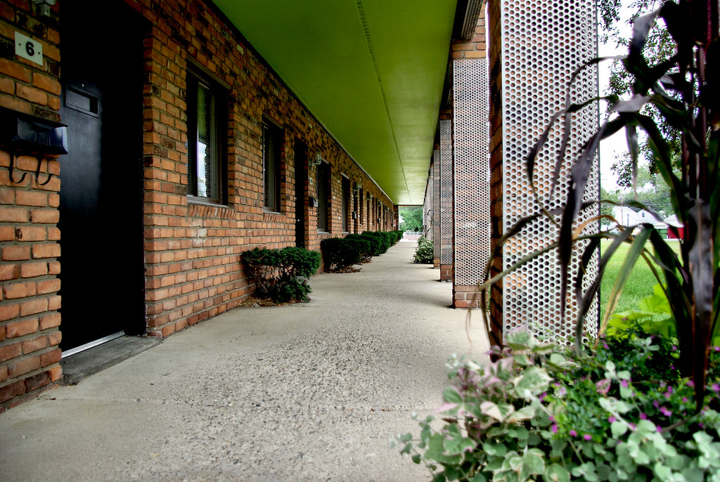 UrbaneApts / Exterior / Crooks South Urbane on Crooks Sout… Flickr