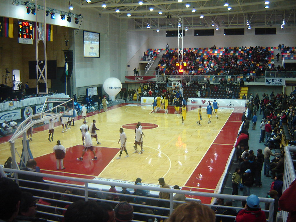 Arena Puerto Montt Sudamericano de básquetbol Puerto Montt… Flickr