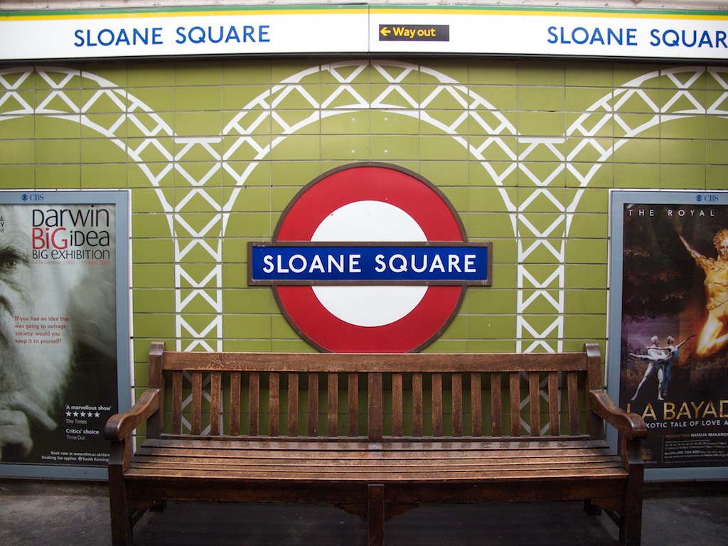 Sloane Square Station Sloane Square Station features paint… Flickr
