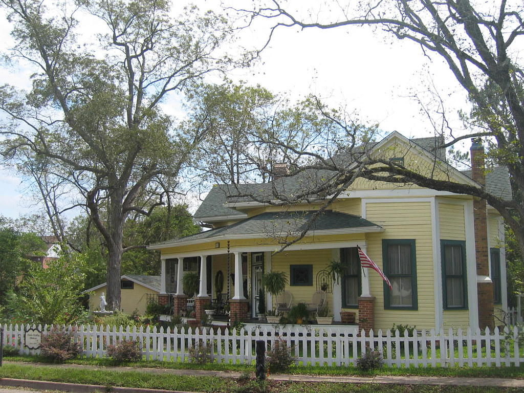 HaleWalla House, Jefferson, Texas At 402 Jefferson texastravel