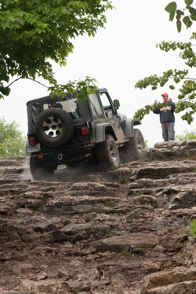 Drummond Island Jeep Jamboree 2009 Driving up the steps at… Flickr