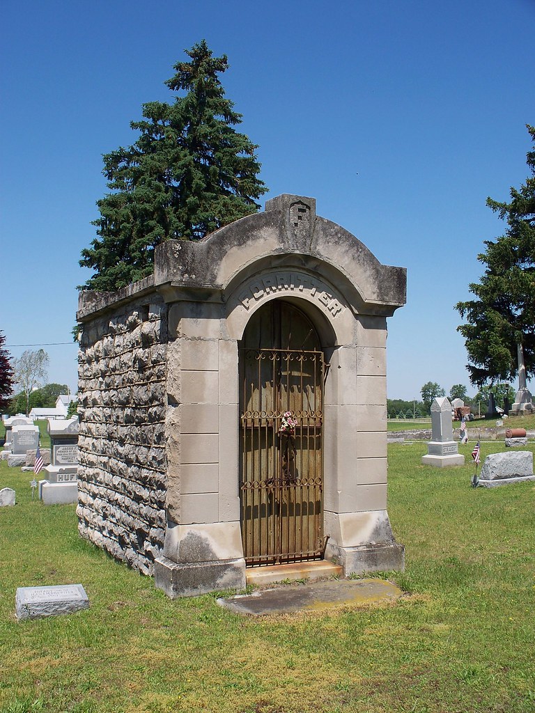 OH Bradner Cemetery Vault at a cemetery in Bradner, Ohio… Flickr