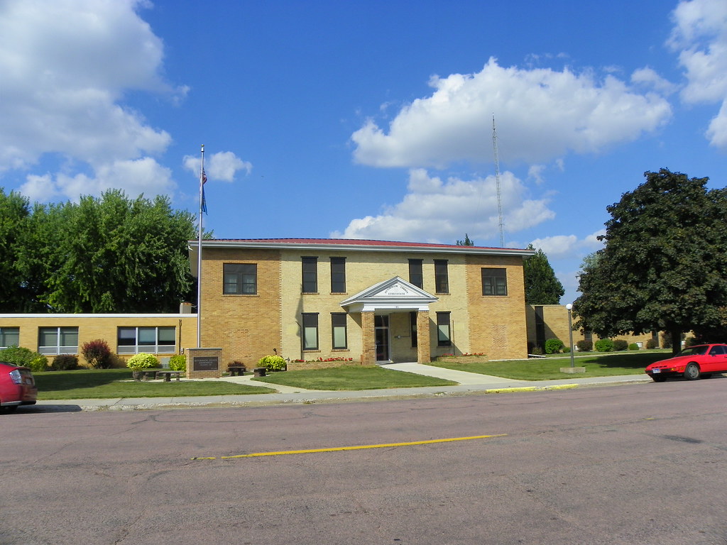 Hutchinson County Courthouse Constructed in 1881, with fou… Flickr