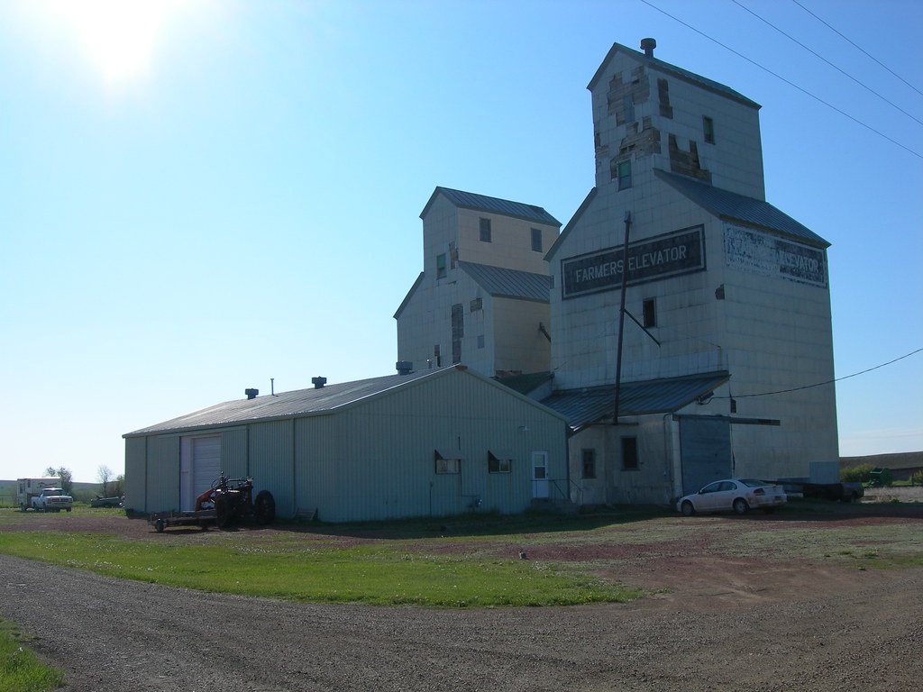 Sentinel Butte Grain Silos Sentinel Butte, North Dakota Flickr