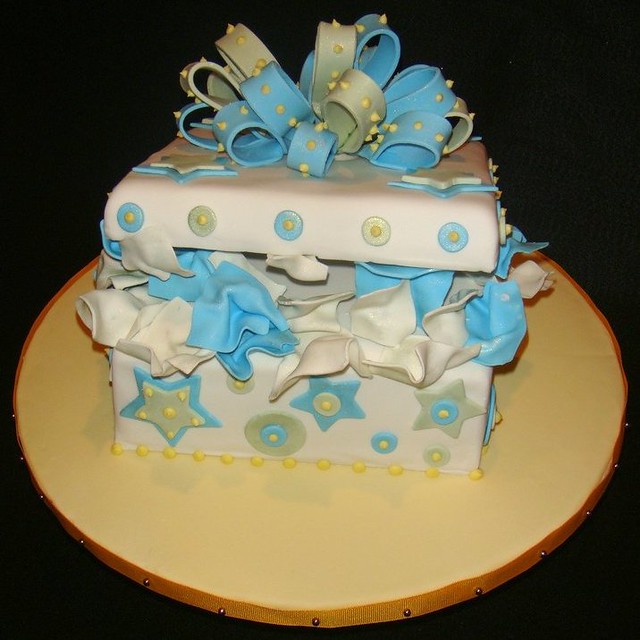 Gift Box Baby Shower Cake (Boy) I’m so excited about this … Flickr