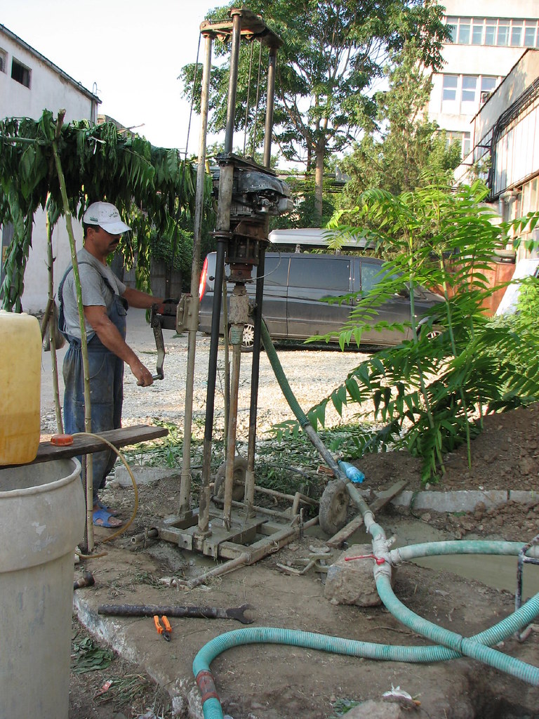 Foraje Puturi Apa Bucuresti 3080m Apaforaj, preturi mici,… Flickr