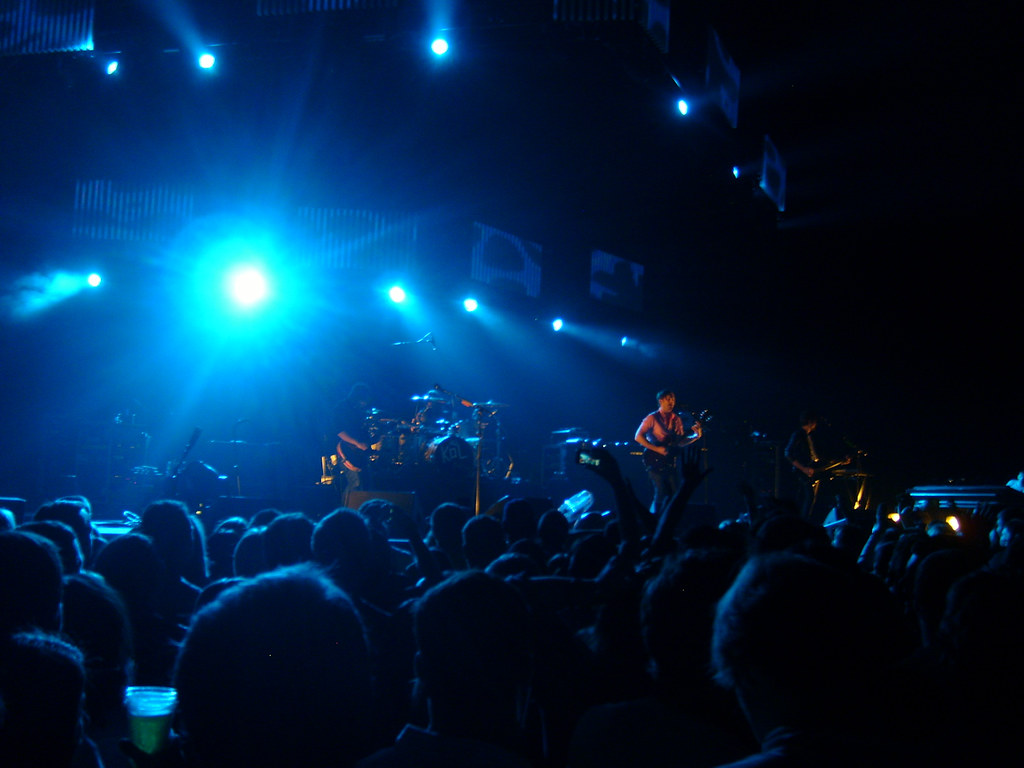 Kings of Leon live Kings of Leon & The Walkmen, live at Bo… Flickr