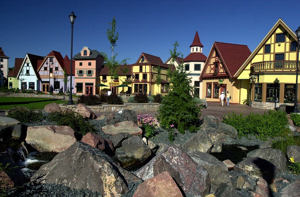 Frankenmuth River Place Over 30 shops and attractions are … Flickr