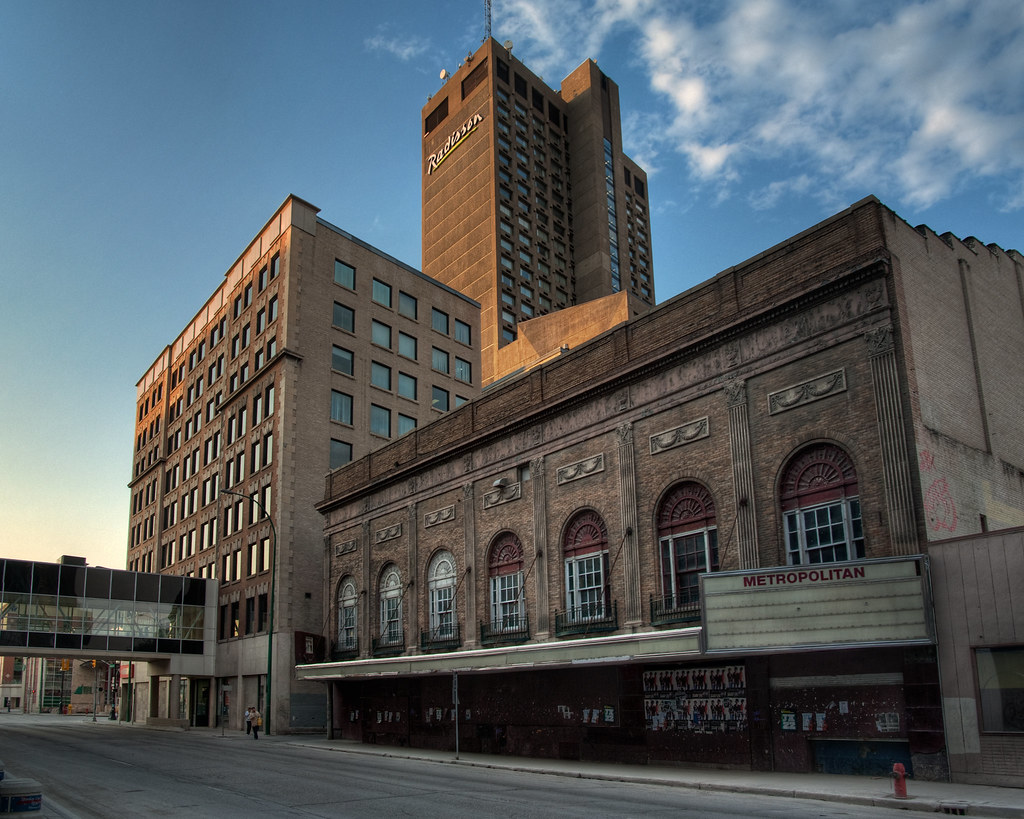 Metropolitan Donald Street, Winnipeg, Manitoba (built 1919… Bryan