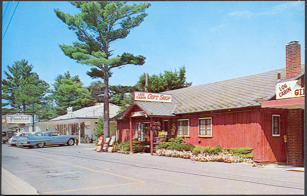 Traverse City MI Roadside Old East Bay Gift Shop The Log C… Flickr