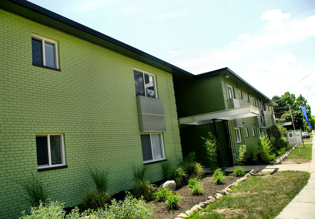 Urbane Apts / Exterior / Adams Urbane on Adams UrbaneLobby… Flickr