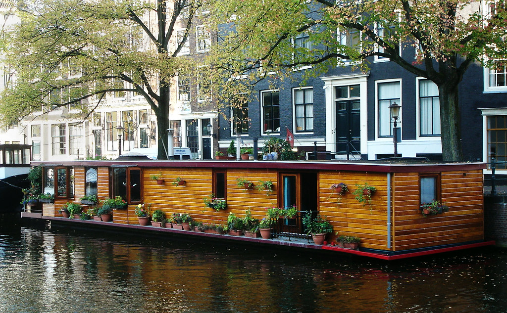 Canal Houseboat, Amsterdam These little houseboats line al… Flickr