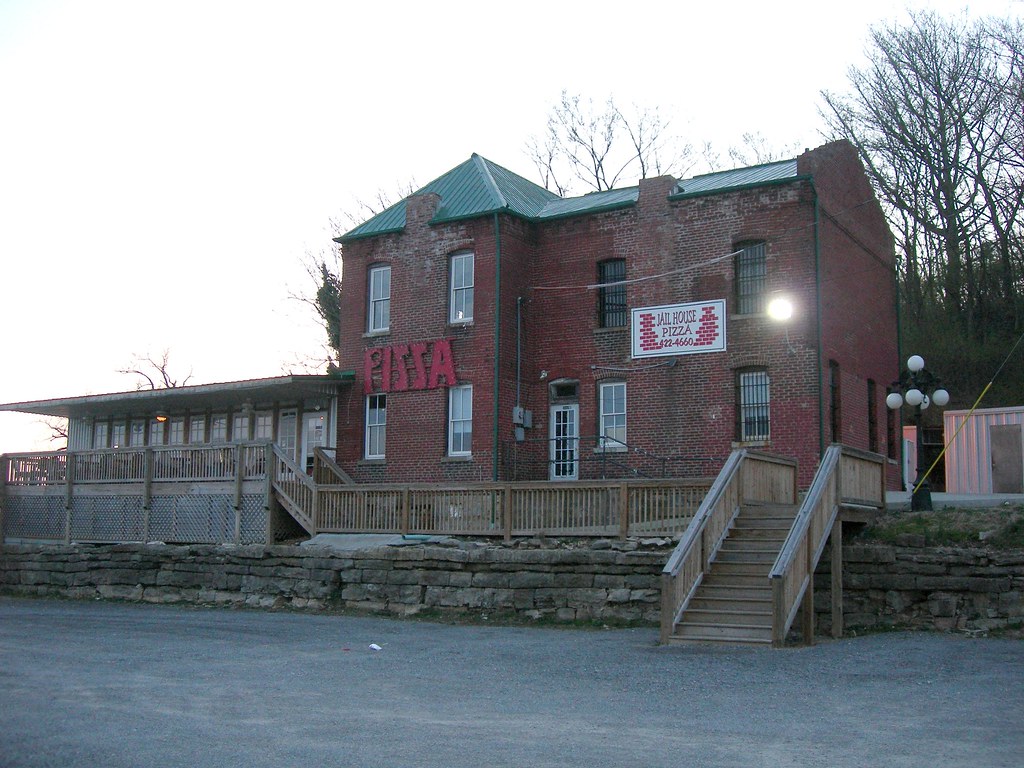 (Old) Meade County Jail Brandenburg, Kentucky The jail sit… Flickr