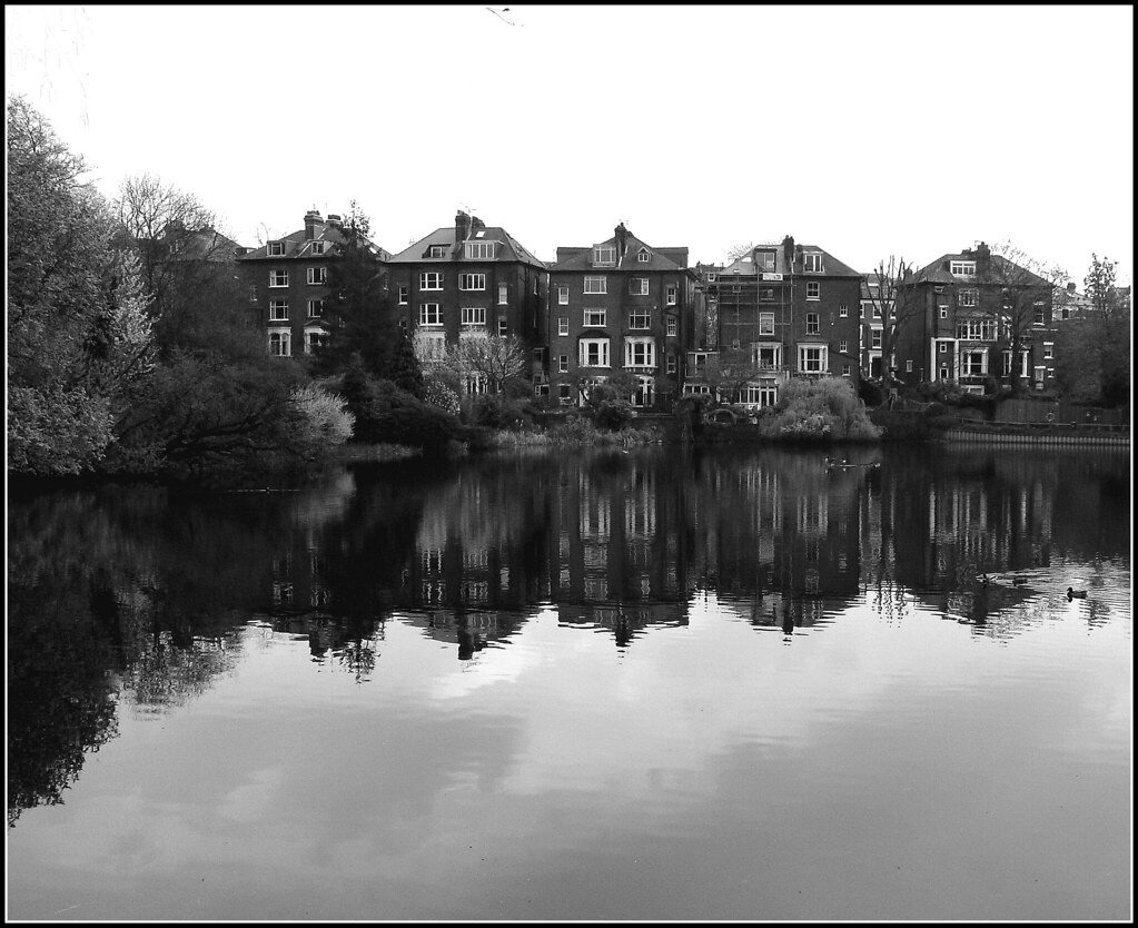 Hampstead Heath, London Reflection of some houses in the l… Flickr
