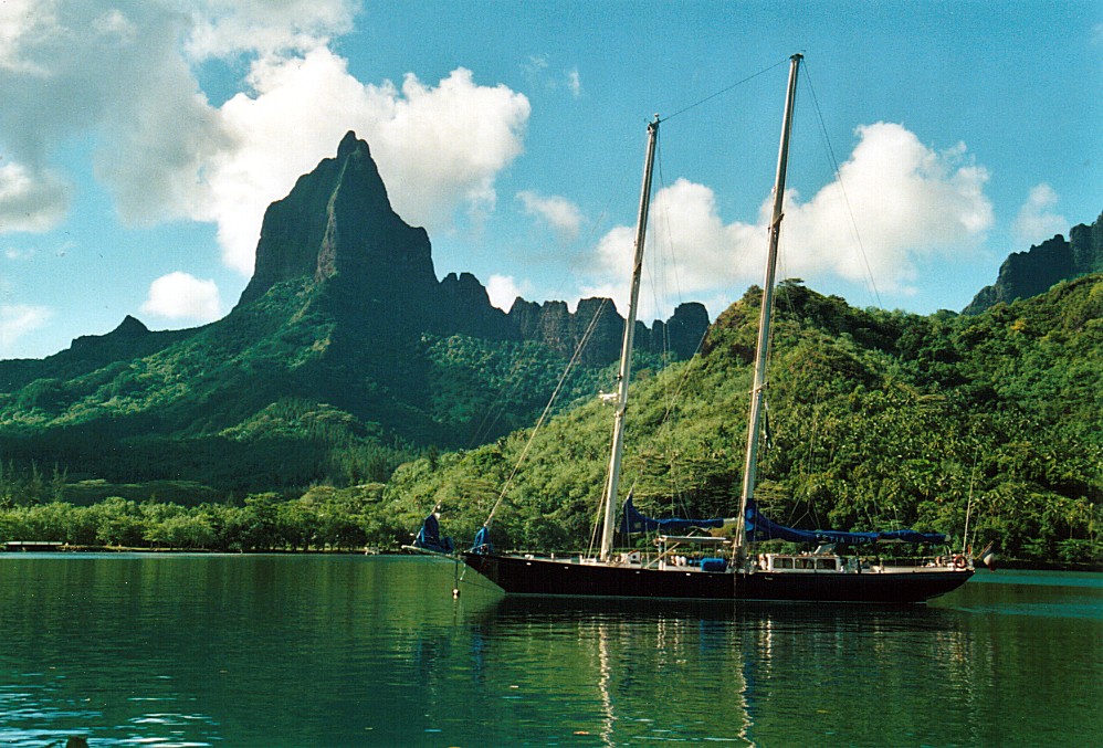 French Polynesia, Moorea, Yacht in Opuhunhu Bay Sam Kay Flickr