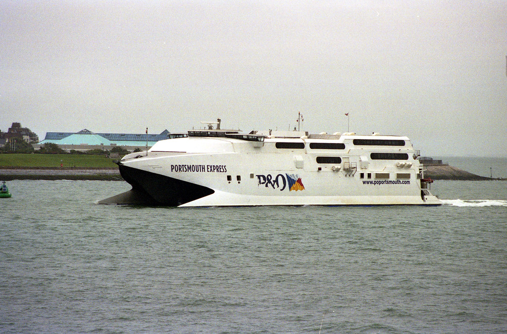 P&O PORTSMOUTH EXPRESS Portsmouth Harbour a photo on Flickriver
