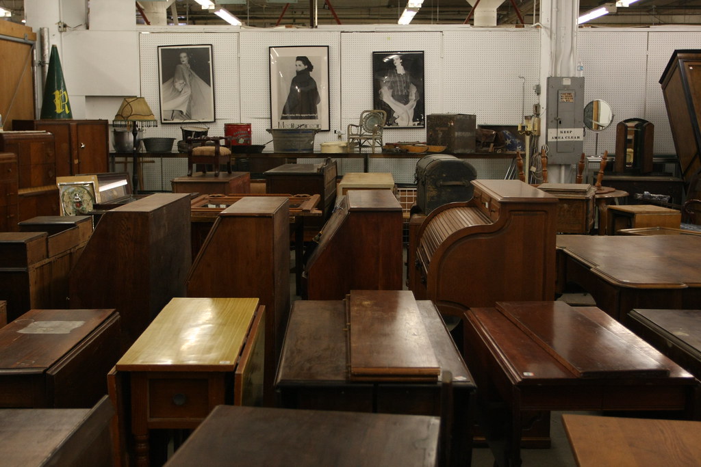 Seattle Goodwill Antique Furniture Bonanza! Antique Furnit… Flickr