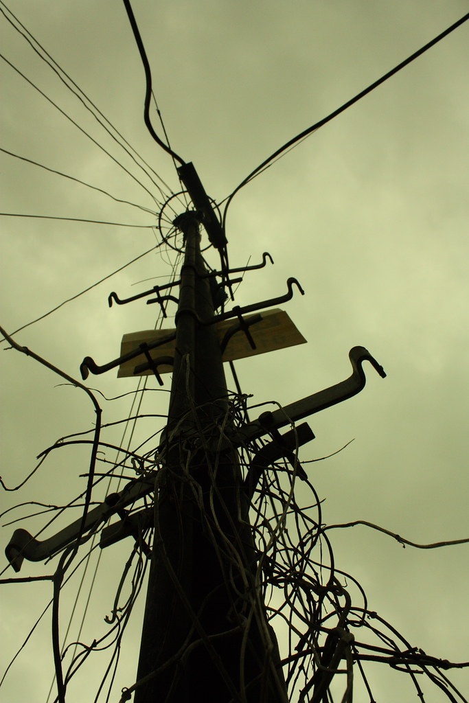 Tiang elektrik Aron Teo Flickr