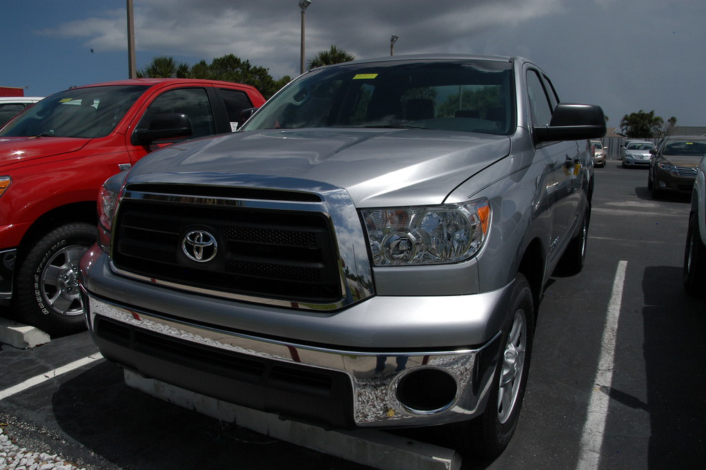 Toyota_Tundra_MerrittIsland_Florida www.MikeErdmanToyota.… Flickr