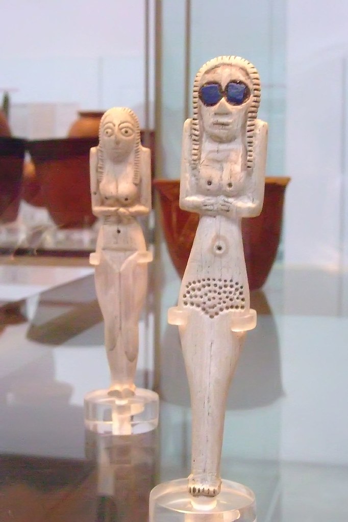 Female Figurines of bone and ivory Predynastic Naqada I Egypt 40003600