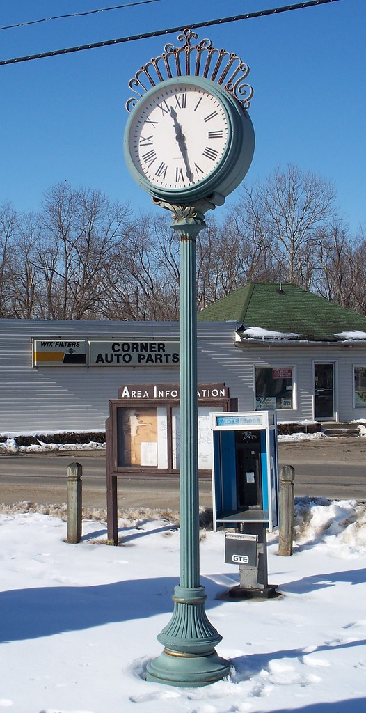 OH Warsaw Clock Clock on a post in Warsaw, Ohio. Ken Flickr