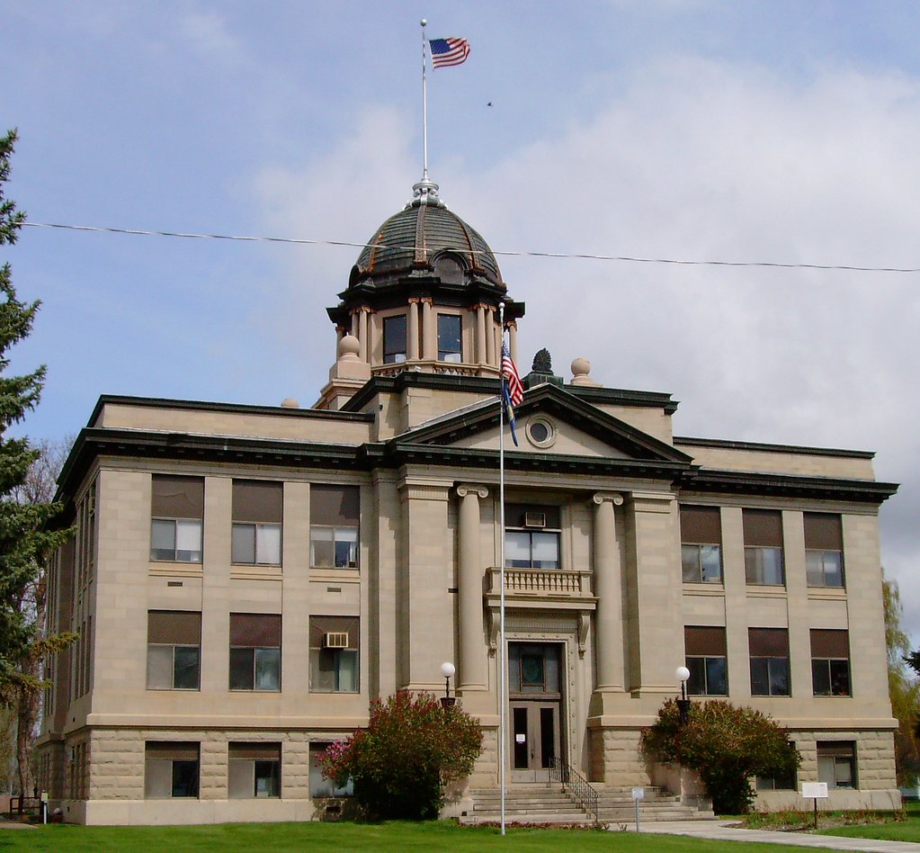 Rosebud County Courthouse (Forsyth, Montana) This outstand… Flickr