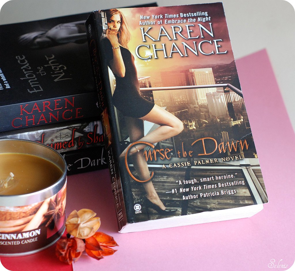 Curse the Dawn Book 4 Cassandra Palmer series Livro 4