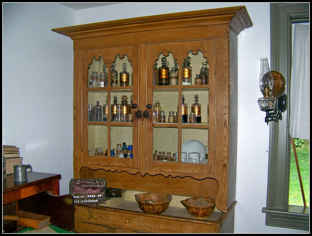 Medicine Doctor's office, at the Doctor's House, i… Flickr