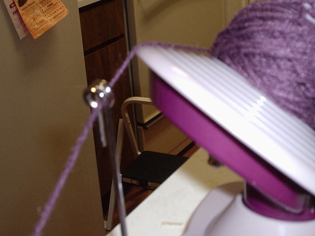 Here's the problem See how the yarn is hitting the winder … Flickr