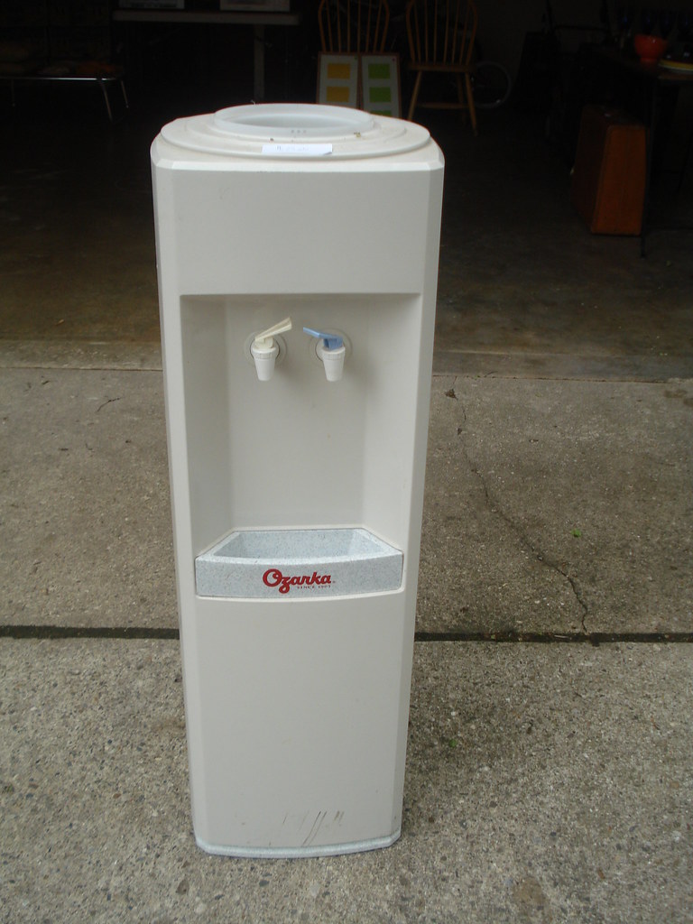 Craigslist 018 Ozarka Electric Vision LX Water Cooler 25… Flickr