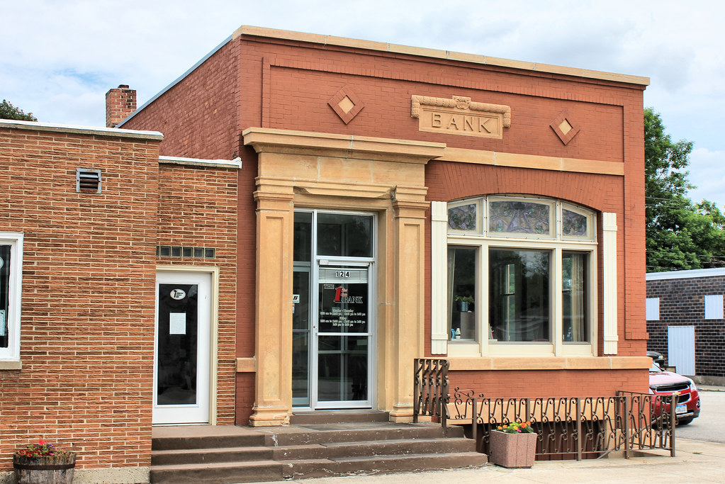Bank Building Woden, IA Tom McLaughlin Flickr