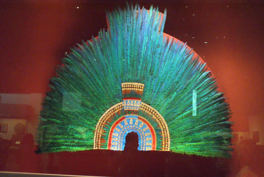 Penacho de Moctezuma El original está en Viena Alejandro Trejo Flickr