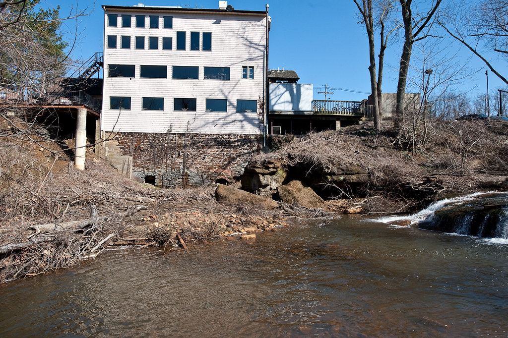 Tinton Falls, New Jersey The waterfalls at Tinton Falls, N… Flickr