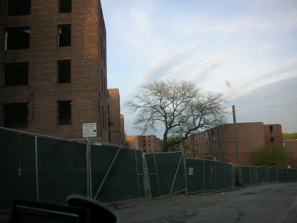 Loehr Place Last buildings at Mulford Gardens celiabadelia Flickr