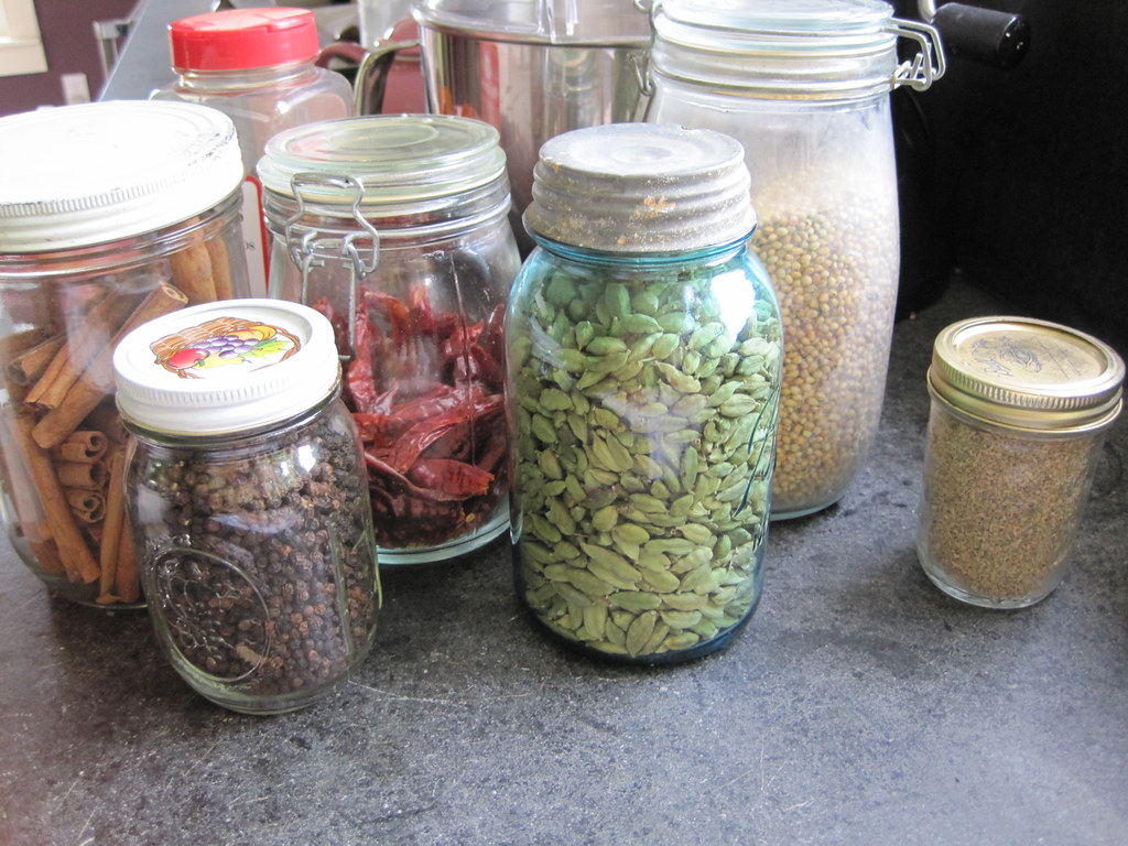 Spices for Goat Vindaloo Cardamom, black peppercorns, cinn… Flickr