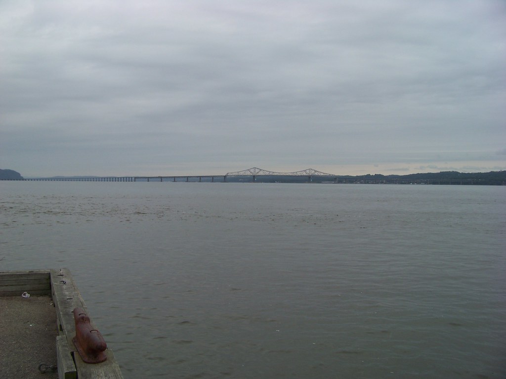 Tappan Zee Bridge This time taken from the Piermont Pier l… Flickr