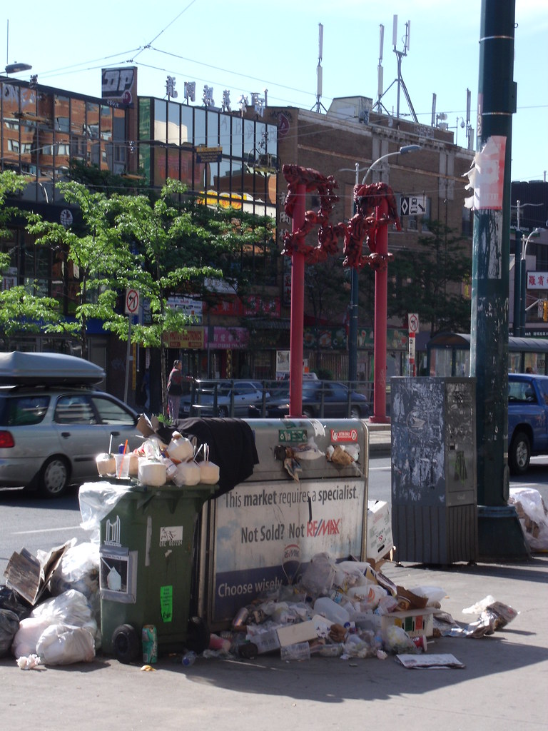 Toronto The Dirty Garbage Strike Day 2 Errin CHAPMAN