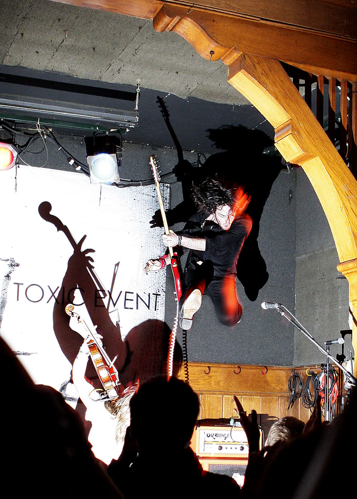 Rockstar Jump I LOVE catching another person's flash, espe… Flickr