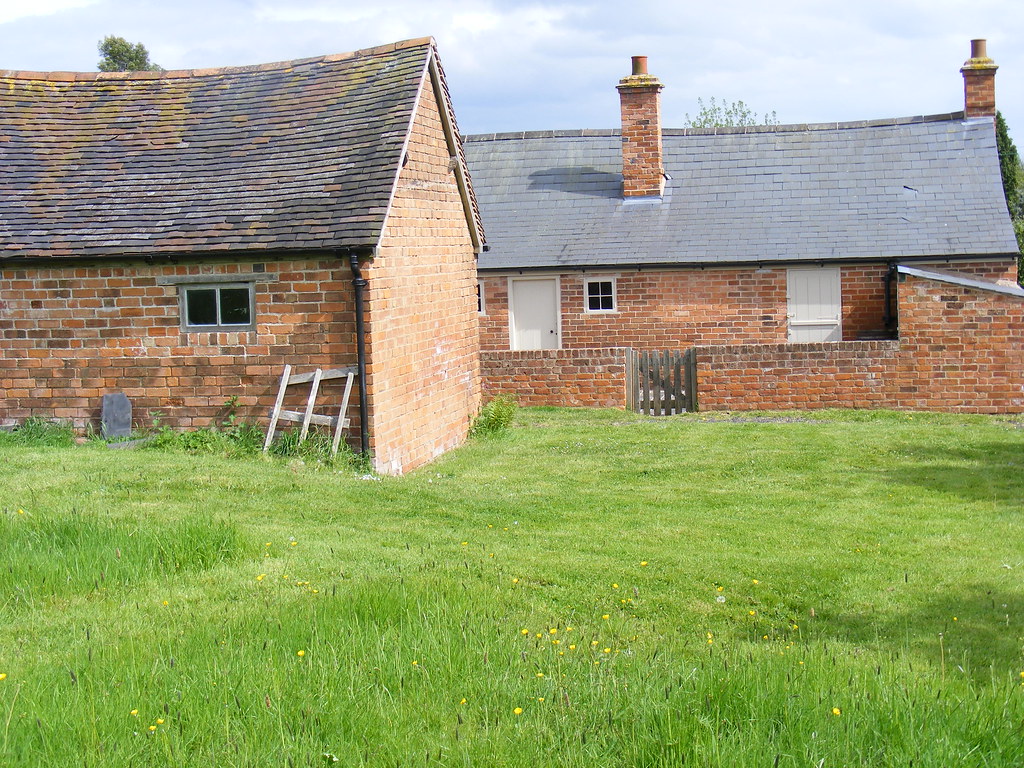 Great Dodford Chartist Village May 2009 The restored cotta… Flickr