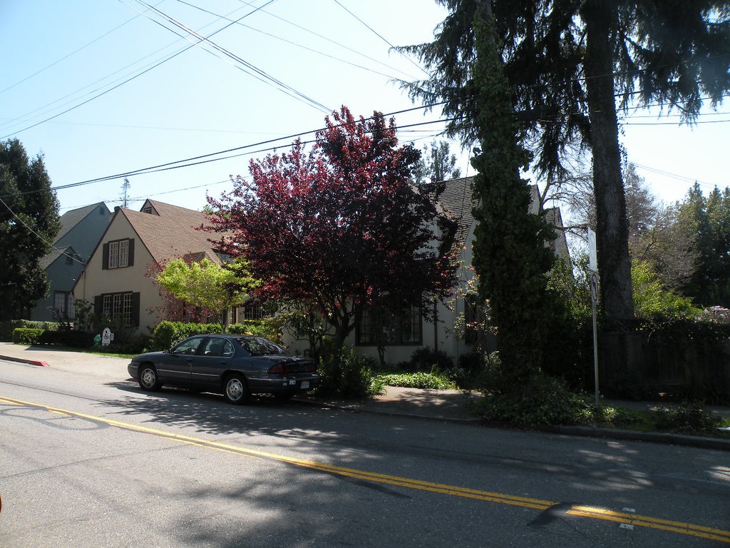 DSCN1063 Claremont Crescent, date unknown Photo taken in 2… Flickr